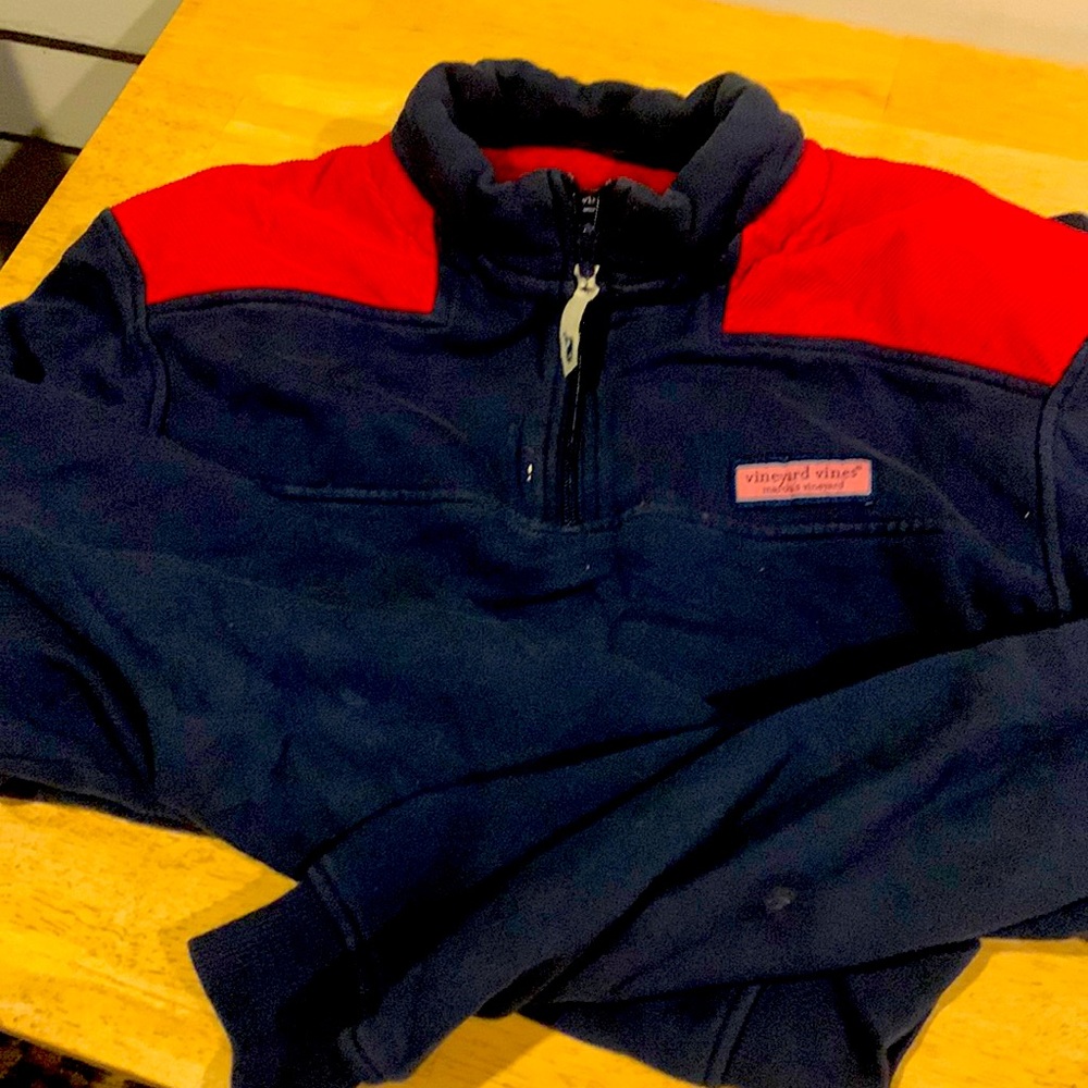 Vineyard Vines, zip up pullover. Size XS
